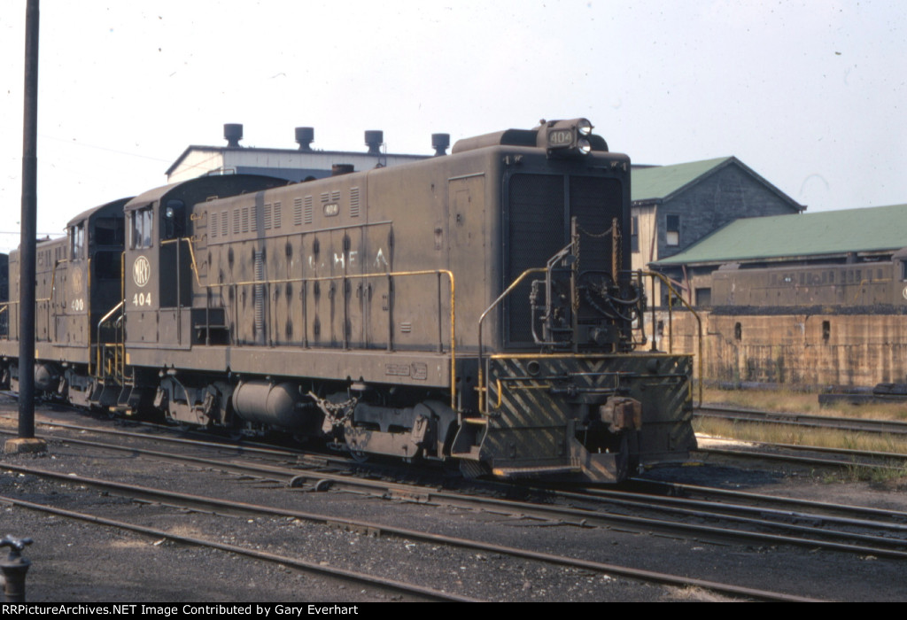 MGA S12 #404 & #404 - Monongahela RR